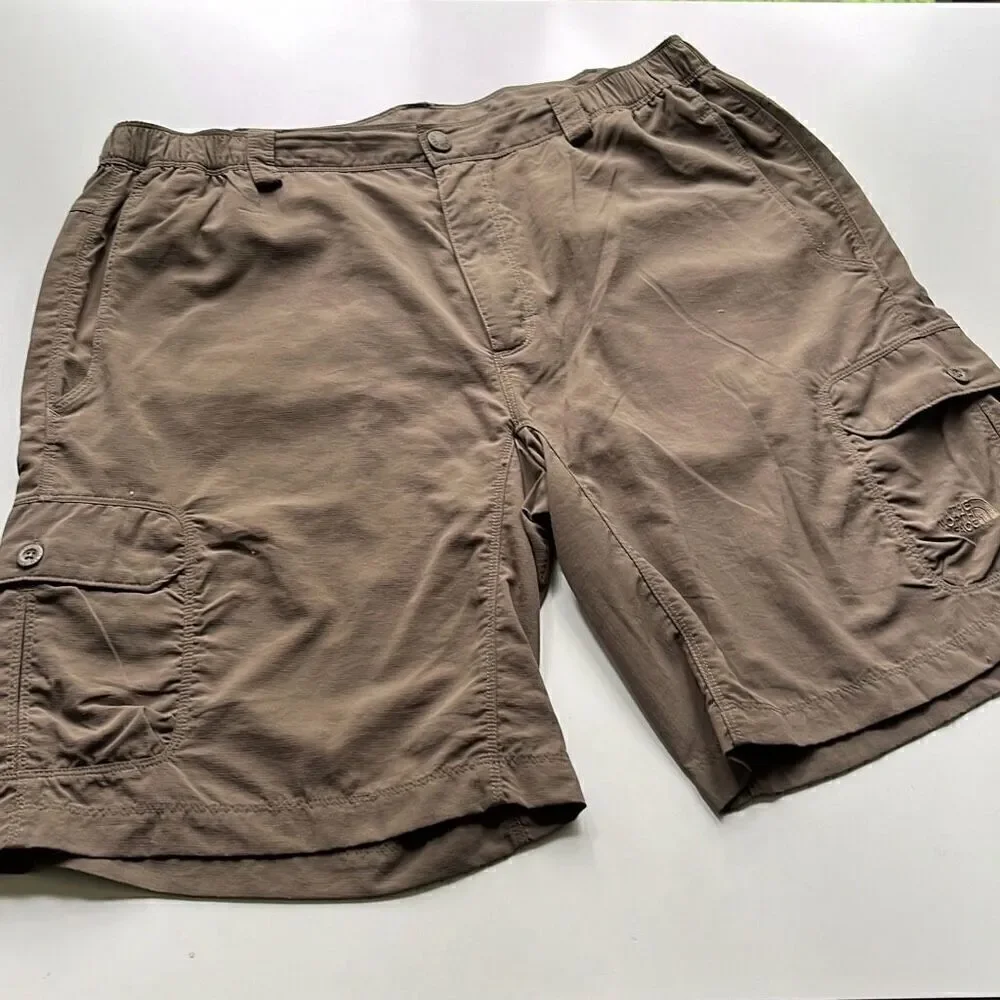 The North Face Nylon Cargo Shorts Men’s L 34x10